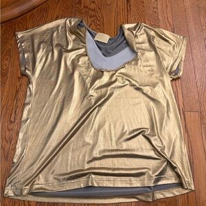 JUDITH MARCH GOLD METALLIC SHORT SLEEVE TOP – SIZE L